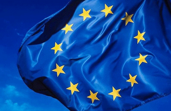 Ευρωπαϊκή Επιτροπή: Σκιαγραφεί τη συμβολή της πολιτικής ανταγωνισμού και της επανεξέτασής της στην πράσινη μετάβαση