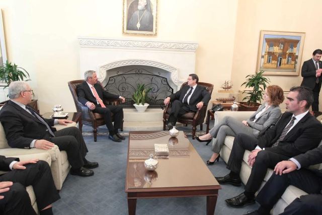 Συναντήσεις Μανιάτη στην Κύπρο