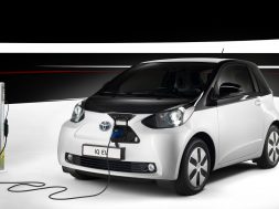 toyota-iq-ev-23