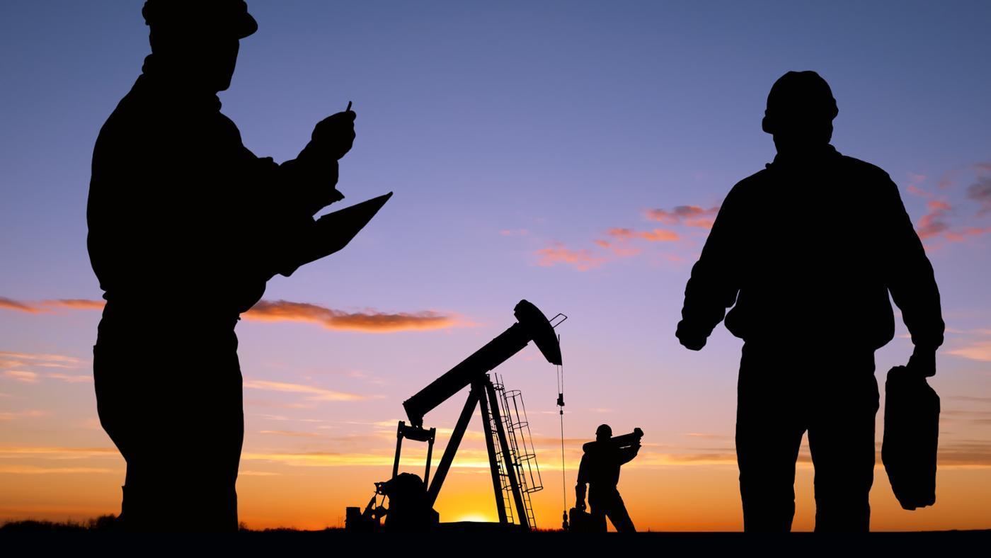 Αυξάνεται σταθερά η προσφορά πετρελαίου…