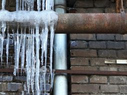 freeze water pipes