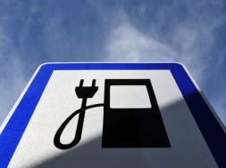 electric-charging-station-sign-1038×576