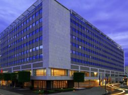LG B2B Solutions collaboration with Athens Marriott Hotel (1)