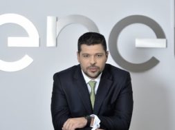 06F809D9-81E6-48A5-8351-E8352608D792