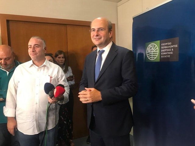 Χατζηδάκης για ΔΕΗ: «Φεύγουμε από το φάσμα της χρεοκοπίας και γυρίζουμε σε θετικό έδαφος»