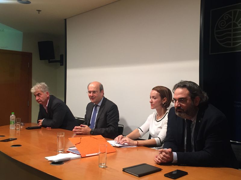 Κωστής Χατζηδάκης: Με την ηλεκτροκίνηση περνάμε  σε μια νέα εποχή