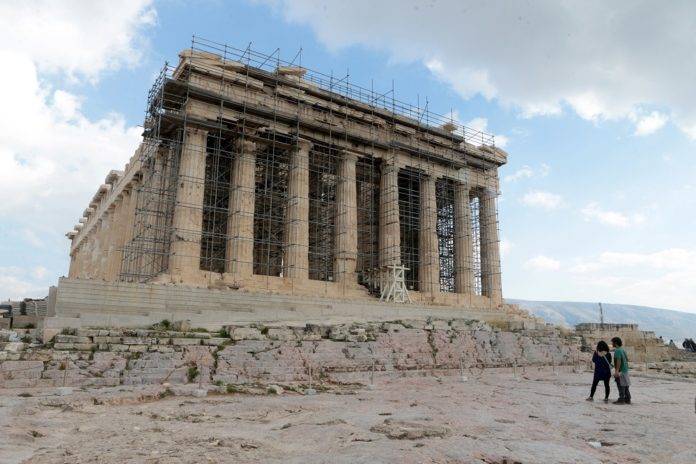 Μετά από 40 χρόνια η Αθήνα καθάρισε από το νέφος λόγω κορονοϊού