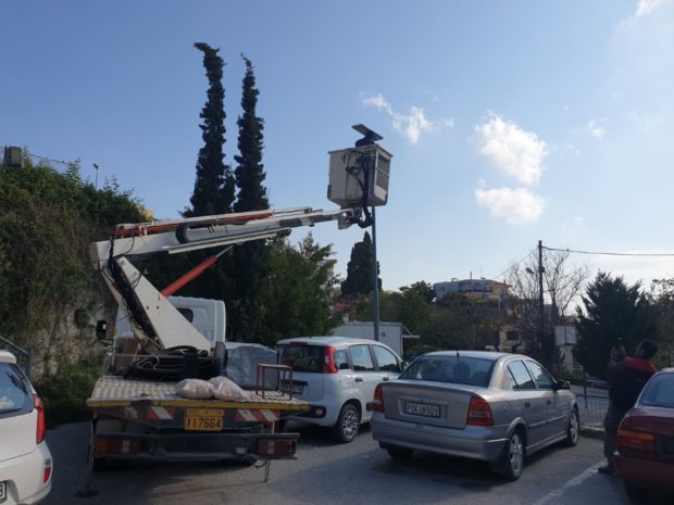 Ρόδος: Νέα σύγχρονα φωτοβολταϊκά φωτιστικά σε Αφάντου και Παστίδα