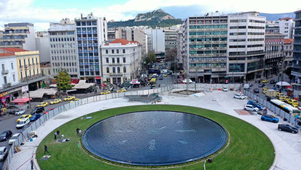 Συσκευές που καθαρίζουν τον αέρα στην πλατεία Ομονοίας