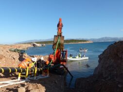 d1f3699c2a8649d7a0aee86398f216a7