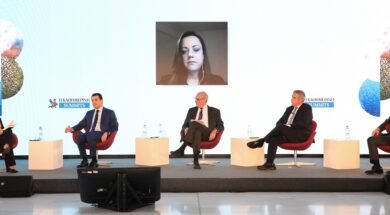 Κώστας Σκρέκας, Θεοδώρα Αντωνακάκη, Ευθύμιος Βιδάλης, Κωστής Μουσουρούλης, Χρήστος Χαρπαντίδης συντονίζει η Χ. Λιάγγου