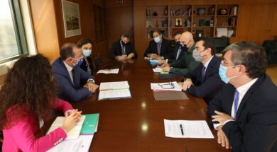 FOTO Συνάντηση Επιτρόπου με Πολιτική Ηγεσία του ΥΠΕΝ