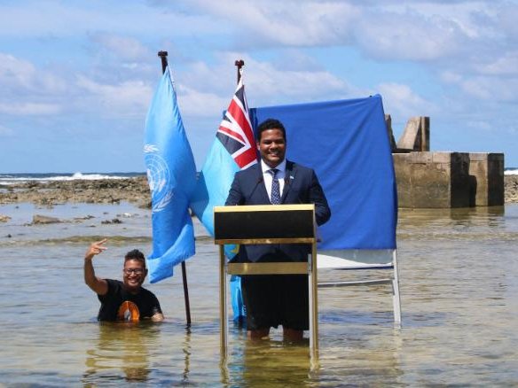 COP26: Ο εκπρόσωπος του Τουβαλού εκφράζει την απογοήτευσή του για τη συμφωνία