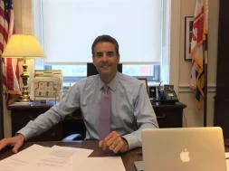 272427ca64dc9685caf4546a139122c8_23511225-1