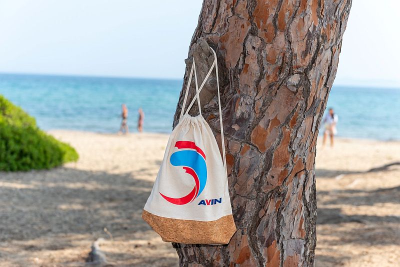 AVIN: 1,7 τόνοι απορριμμάτων συλλέχθηκαν στην παραλία Σχοινιά το καλοκαίρι