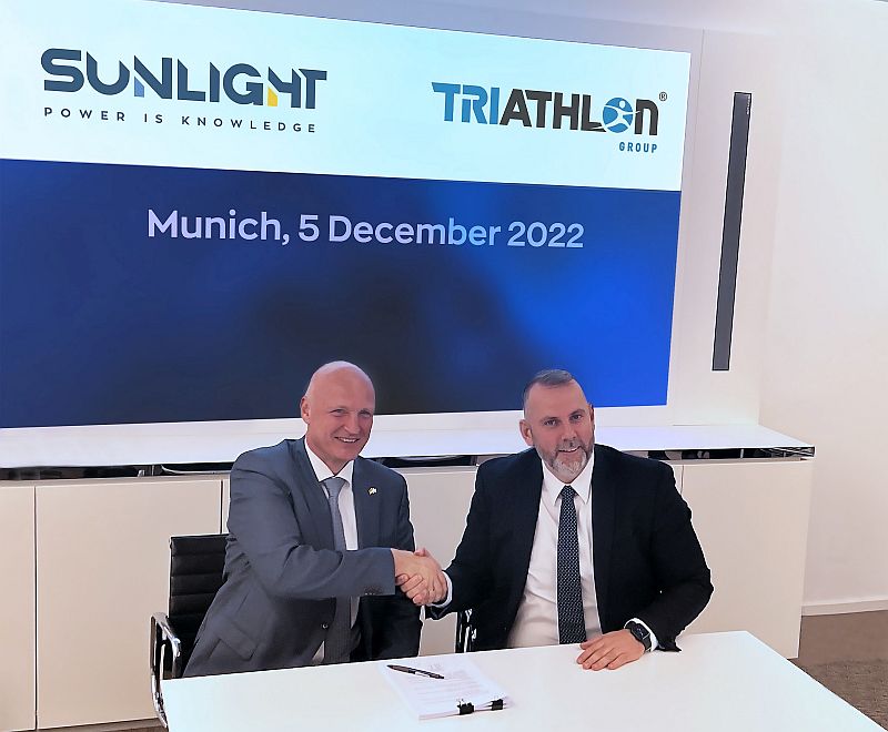 Η Sunlight Group εξαγοράζει τη γερμανική Triathlon