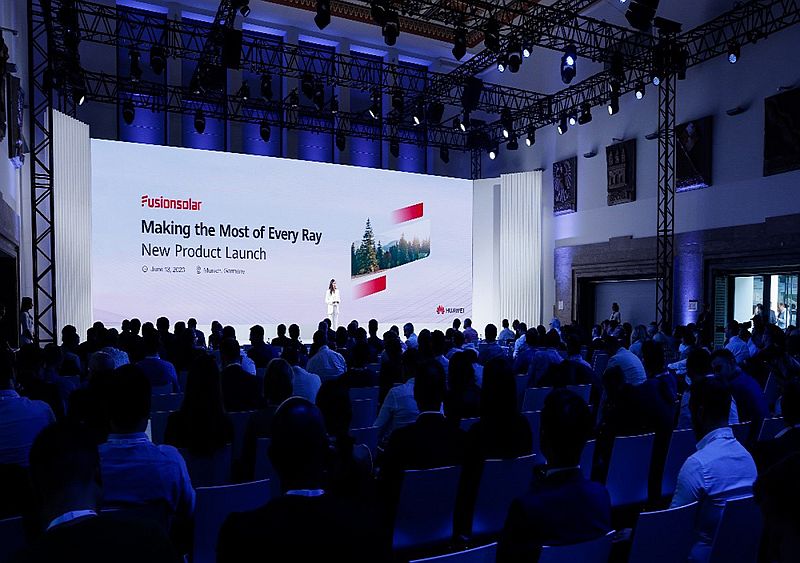 Huawei: Συνεχίζει να πρωτοπορεί στον κλάδο της ψηφιακής ενέργειας