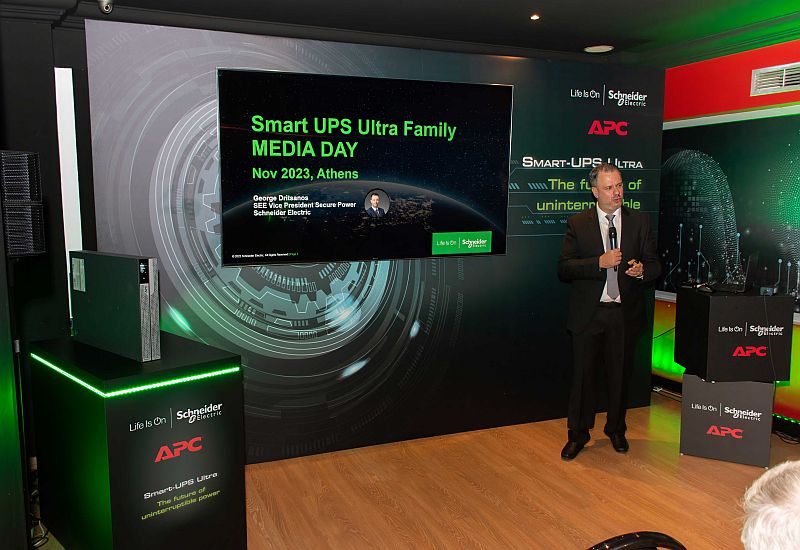 Schneider Electric: Με τα νέα UPS 8-10 Kw ολοκληρώνεται η πρωτοπόρα σειρά APC Smart-UPS Ultra