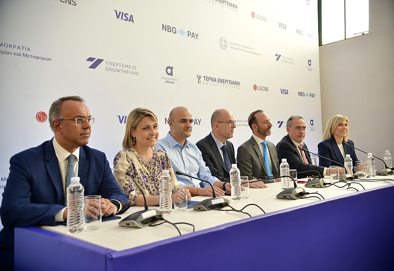 ΟΑΣΑ: Πληρωμή εισιτηρίου με τραπεζική κάρτα και smartphones στα λεωφορεία – Πώς θα εφαρμοστεί