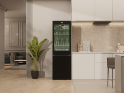 LG Bottom Freezer with InstaView_2 3