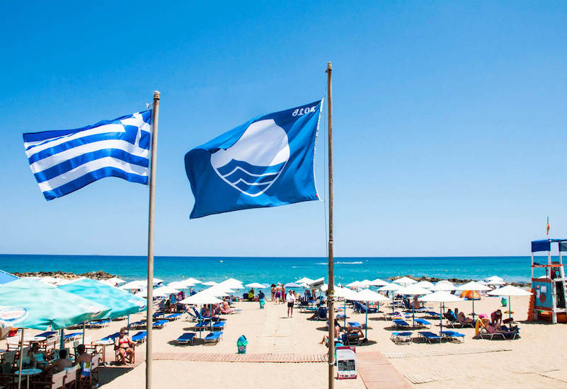 Αφαιρέθηκε η Γαλάζια σημαία από έξι παραλίες στη Ρόδο
