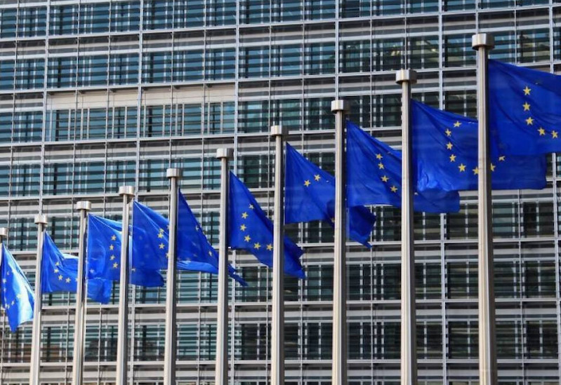 Κομισιόν: 2,7 δισ. σε 39 επενδυτικά έργα για ενέργεια και κλίμα