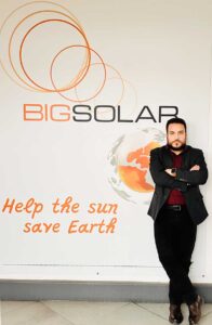 Ο Διευθυντής Πωλήσεων της BIGSOLAR, Πάνος Κωτσοβίλης.