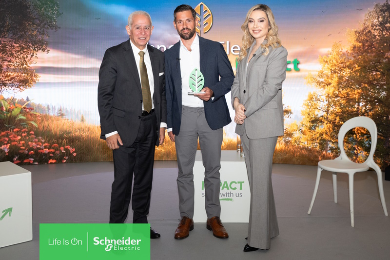 Σε Premier Capital Hellas, DIMAND & ISOMAT τα φετινά Sustainability Impact Awards της Schneider Electric