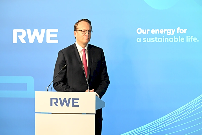 Έντονη κριτική από τον Κρέμπερ (RWE) για την ενεργειακή συμφωνία ΕΕ-ΗΠΑ