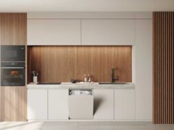 LG_1383x675