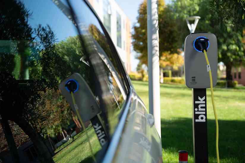 Ηλεκτροκίνηση χωρίς όρια:  Η Blink Charging Hellas ξεπέρασε τους 320 σταθμούς φόρτισης σε μεγάλες εταιρείες και ομίλους πανελλαδικά