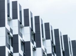 oleg-savenok-74gOWpJznFU-unsplash