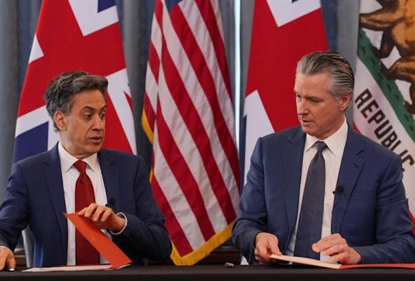 Νέο Μνημόνιο Συνεργασίας Ηνωμένου Βασιλείου – Καλιφόρνιας για καθαρή ενέργεια και επενδύσεις