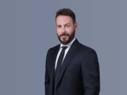 e0a5d2d354d7e9aba9d0c9e168a51821_L αντίγραφο