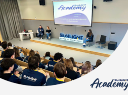 Η Sunlight Academy υποδέχθηκε 1.000 μαθητές και φοιτητές το 2025