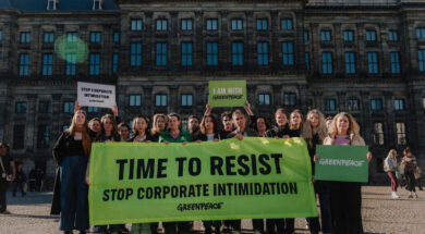 Solidarity against SLAPP Energy Transfer Lawsuit in AmsterdamSolidariteit tegen de Energy Transfer SLAPP-rechtszaak in Amsterdam