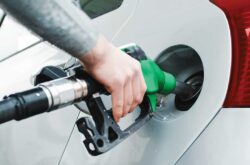 hand-gas-station